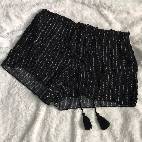 Maurice’s Brand Black Fashion Shorts - Picture 1 of 4